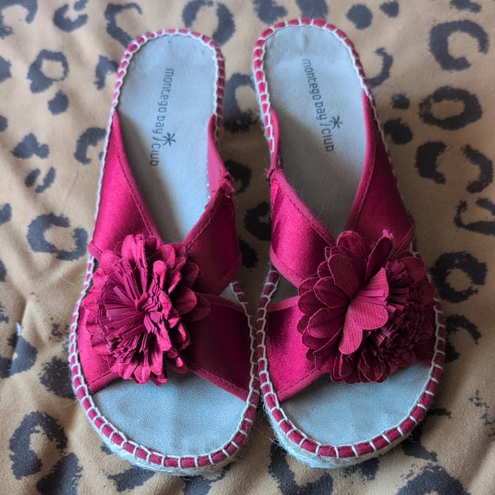 Montego Bay Club Women's Red Floral Slide Wedges